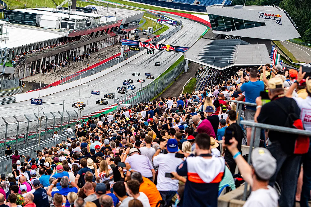 PREMIERE THRILLS SPECTATORS AT THE RED BULL RING